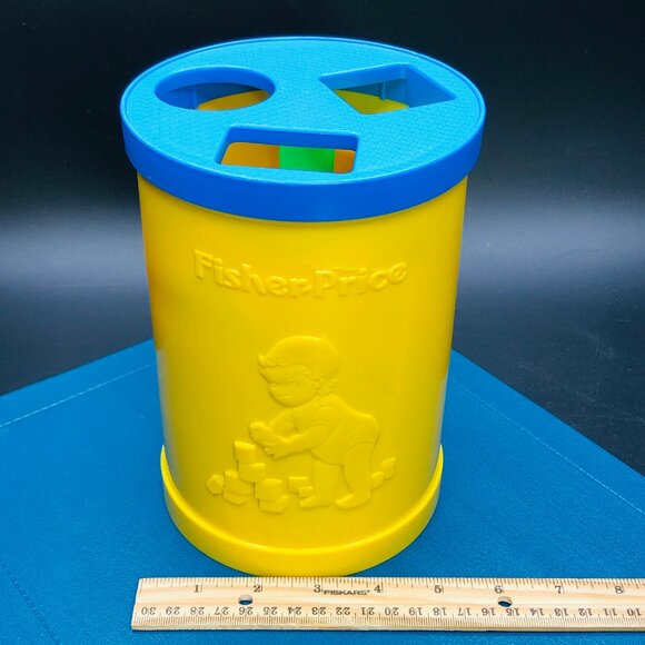 1977 Fisher Price Baby's First Blocks Shape Sorter Yellow Bucket Blue Lid - Picture 9 of 10